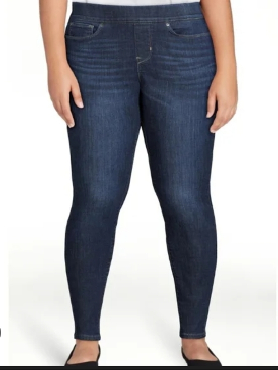Levi's Denim - Levi's Dark Blue Skinny Jeans Size 6 Short